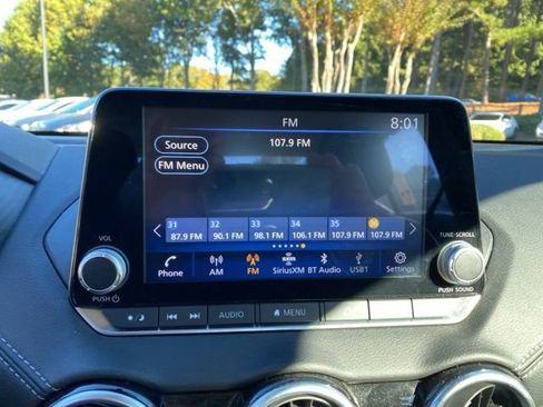 Used 2021 Nissan Sentra SV image 28