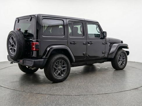 Used 2025 Jeep Wrangler Sport S image 9