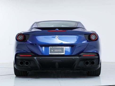 Certified 2023 Ferrari Portofino M image 14