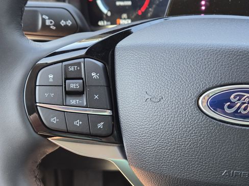 New 2026 Ford Explorer Platinum AWD/4WD image 24