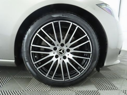 Certified 2023 Mercedes-Benz C 300 4MATIC Sedan image 33