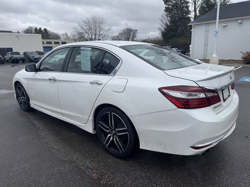 Certified 2017 Honda Accord Sport Special Edition image 8