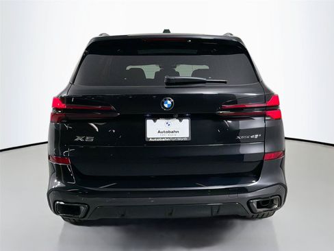 New 2026 BMW X5 xDrive40i w/ M Sport Package AWD/4WD image 12