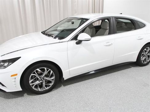 Used 2022 Hyundai Sonata SEL image 3