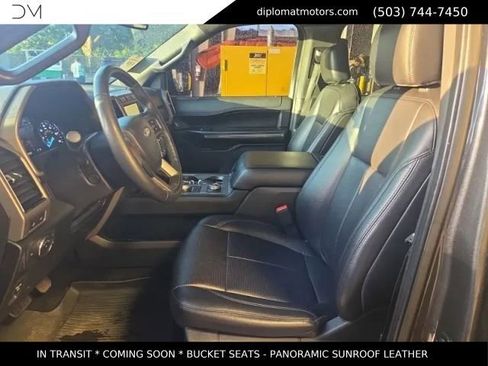 Used 2020 Ford Expedition XLT w/ Equipment Group 202A AWD/4WD image 8