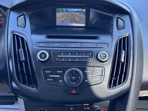 Used 2016 Ford Focus SE image 17