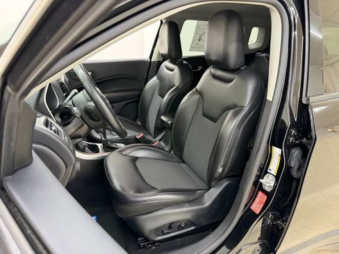 Used 2018 Jeep Compass Latitude w/ Popular Equipment Group image 19