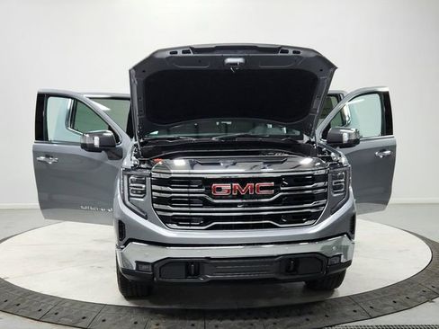 New 2026 GMC Sierra 1500 SLT image 10