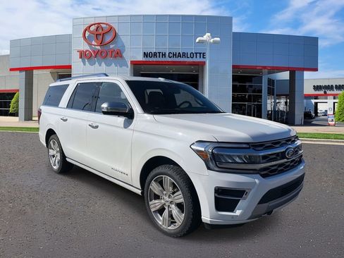 Used 2022 Ford Expedition Max Platinum image 2