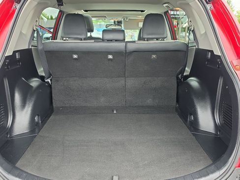 Used 2014 Toyota RAV4 Limited w/ Technology Package FWD image 12