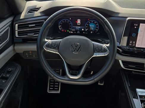 Used 2024 Volkswagen Atlas Cross Sport SEL R-Line image 18