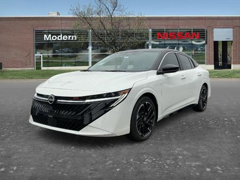 New 2026 Nissan Sentra SR image 1