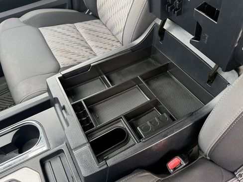 Used 2016 Toyota Tundra SR5 image 26