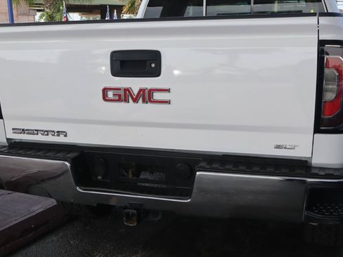 Used 2017 GMC Sierra 1500 SLT w/ SLT Premium Package AWD/4WD image 29