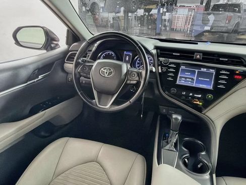 Used 2019 Toyota Camry SE FWD image 24