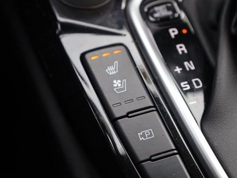 Certified 2024 Kia Seltos SX w/ SX Sunroof Package image 8