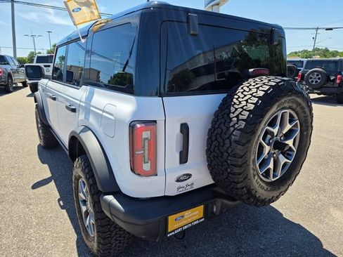 Certified 2025 Ford Bronco Badlands AWD/4WD image 6