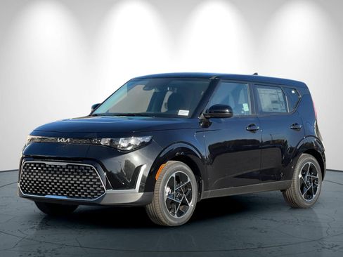 New 2025 Kia Soul EX FWD image 8