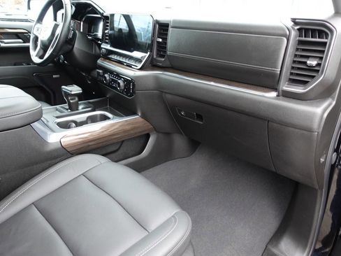 Used 2024 Chevrolet Silverado 1500 RST w/ Convenience Package II image 39