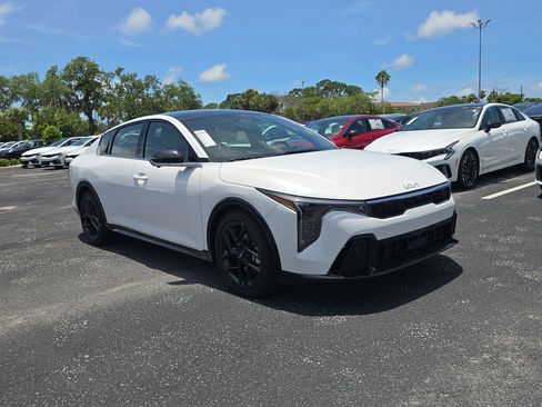 New 2026 Kia K4 GT-Line Turbo FWD image 2