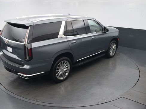 Used 2021 Cadillac Escalade Premium Luxury w/ LPO, Illumination Package image 48