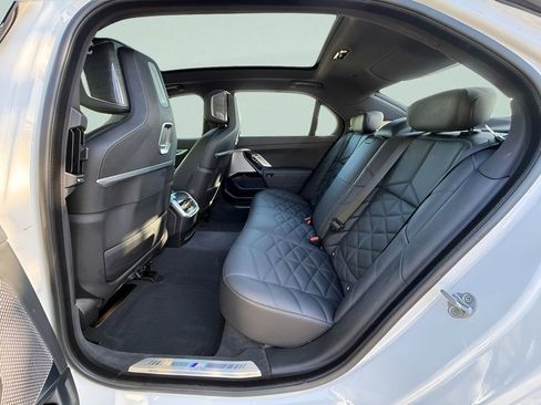 Certified 2023 BMW 740i RWD image 23