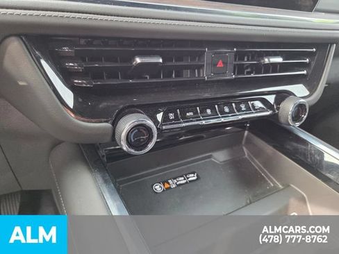 Used 2025 Chevrolet Tahoe LT AWD/4WD image 9