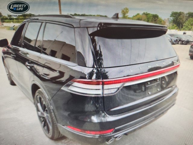 Used 2023 Lincoln Aviator Reserve w/ Jet Package AWD/4WD image 4