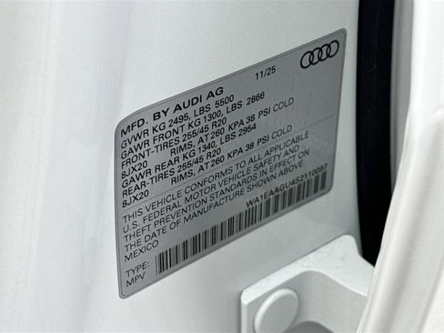 New 2025 Audi Q5 Premium Plus AWD/4WD image 40