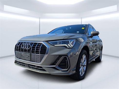 Used 2024 Audi Q3 2.0T Premium image 7