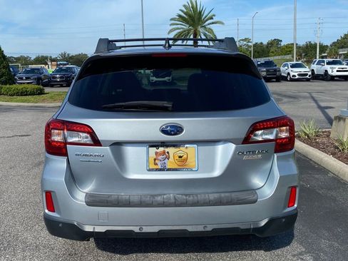 Used 2017 Subaru Outback 2.5i Limited image 12