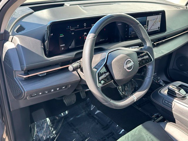 Used 2024 Nissan Ariya AWD image 23
