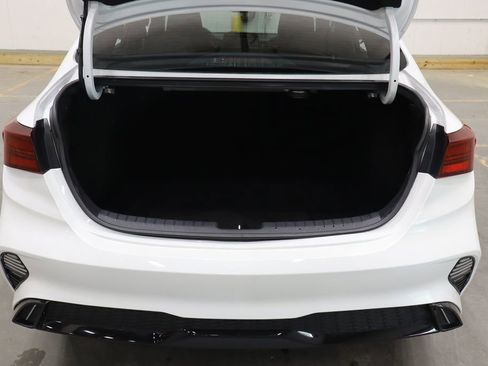 Used 2023 Kia Forte GT-Line w/ GT-Line Premium Package image 10