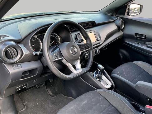 Used 2019 Nissan Kicks S FWD image 18
