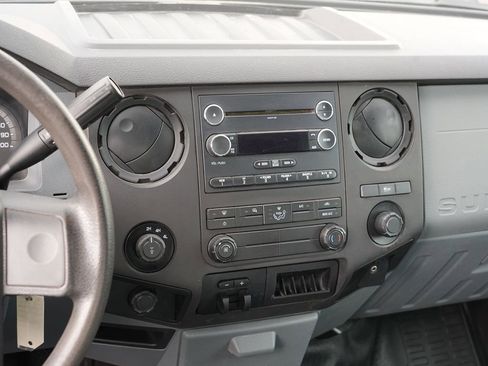 Used 2015 Ford F250 XL w/ Power Equipment Group AWD/4WD image 21