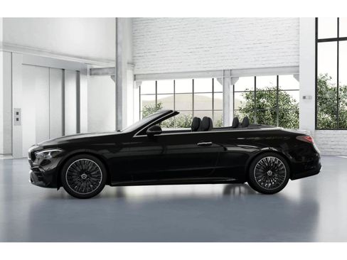 Used 2025 Mercedes-Benz CLE 300 4MATIC Cabriolet image 34