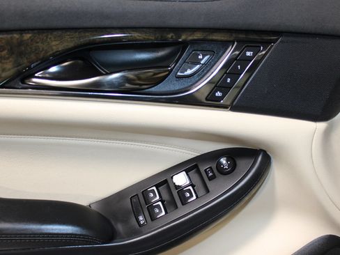 Used 2018 Cadillac CTS Luxury RWD image 10