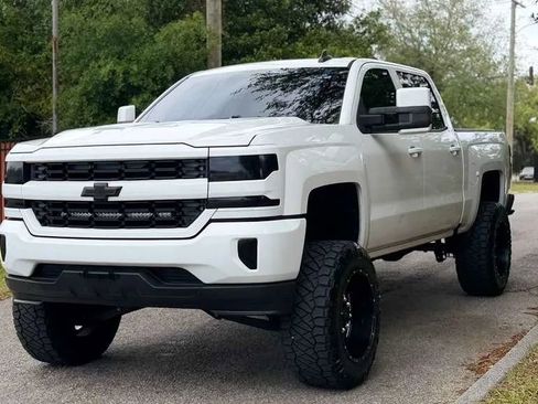 Used 2016 Chevrolet Silverado 1500 LT w/ All Star Edition image 9