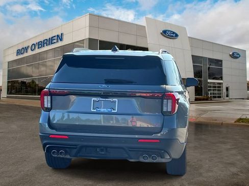 Certified 2025 Ford Explorer ST AWD/4WD image 4