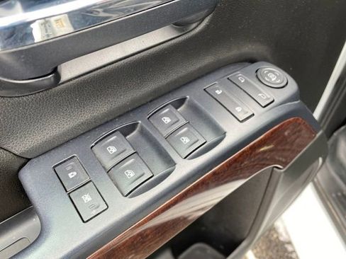 Used 2014 GMC Sierra 1500 SLE w/ SLE Value Package image 18