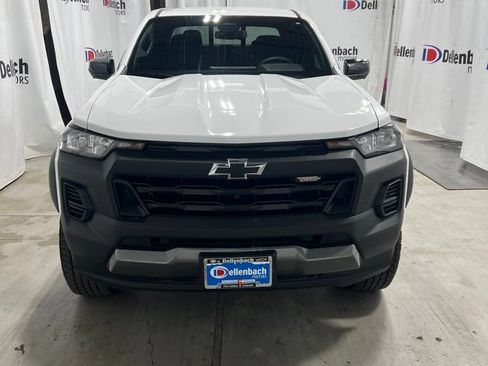 Used 2024 Chevrolet Colorado Trail Boss w/ Technology Package AWD/4WD image 1