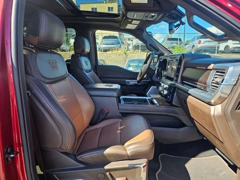 Used 2025 Ford F350 King Ranch AWD/4WD image 11