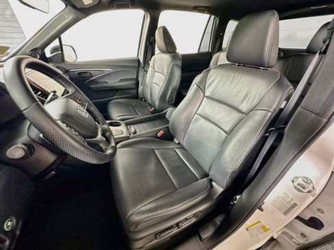 Used 2023 Honda Passport EX-L image 15