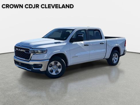 Used 2025 RAM 1500 Big Horn AWD/4WD image 1