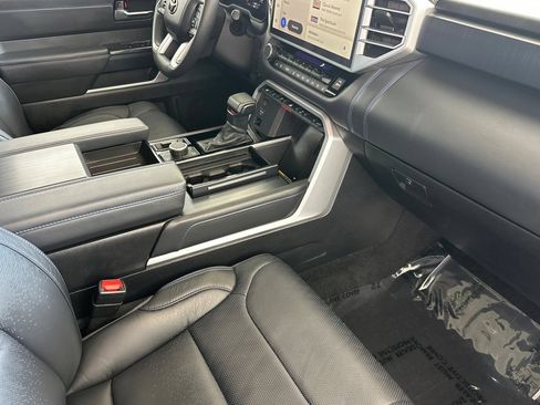 Used 2025 Toyota Tundra Platinum w/ TRD Off-Road Package AWD/4WD image 16