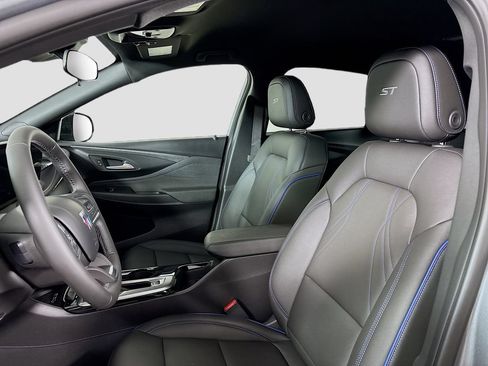 New 2026 Buick Envista Sport Touring w/ Convenience I Package FWD image 19