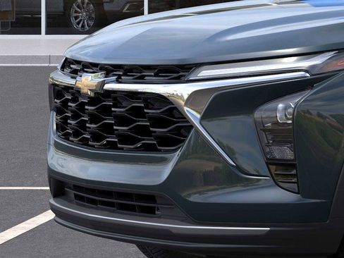 New 2026 Chevrolet Trax LT w/ Driver Confidence Package image 13