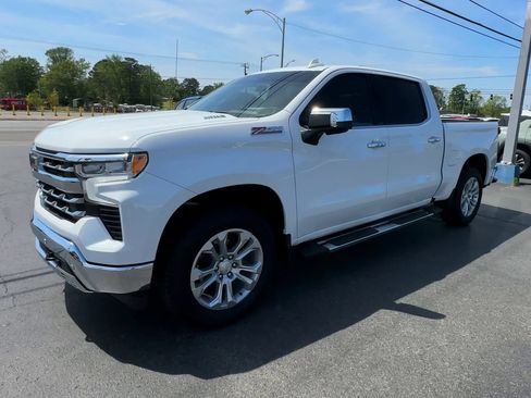 Used 2025 Chevrolet Silverado 1500 LTZ w/ LTZ Premium Package AWD/4WD image 4
