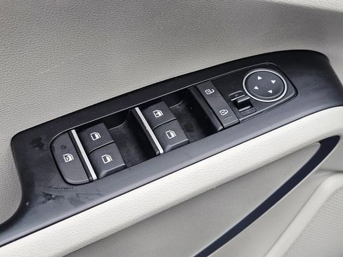 Certified 2023 Kia Soul EX image 16