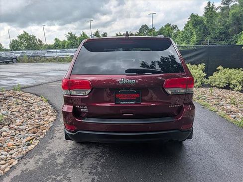 Used 2018 Jeep Grand Cherokee Laredo AWD/4WD image 4